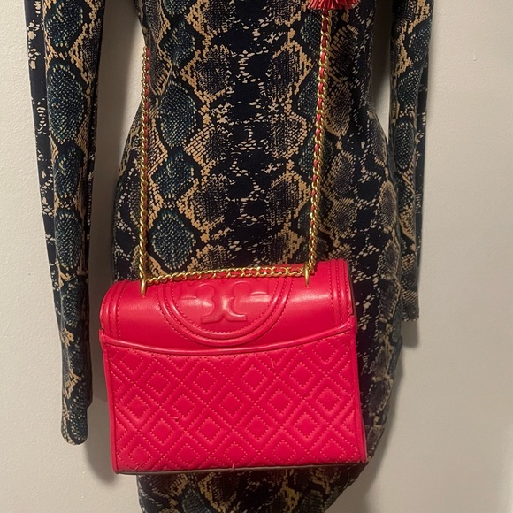 EUC Tory Burch Fleming Bag - Picture 3 of 14